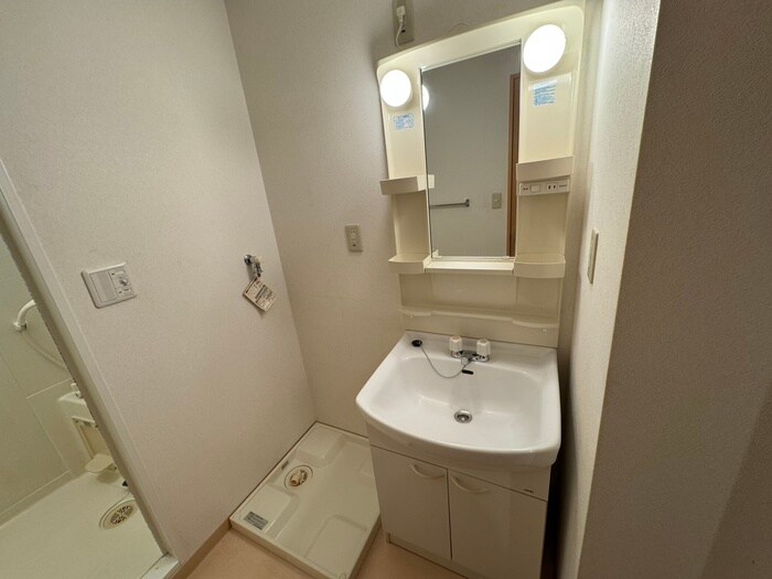 ＬＹＮＸ日本橋本町の物件内観写真