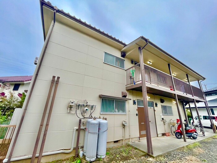 コーポ新倉の物件外観写真