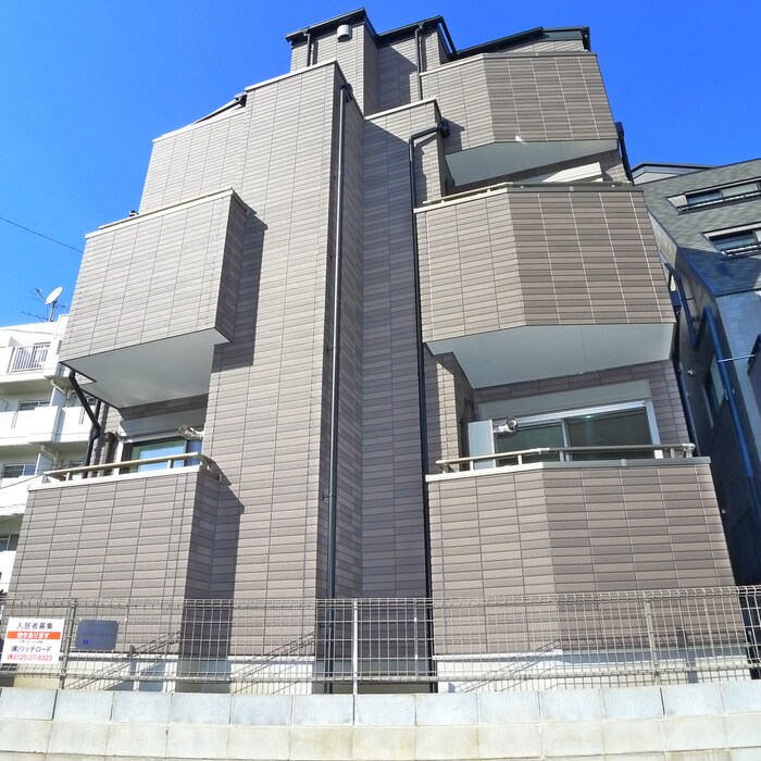 ウィン東中山の物件外観写真