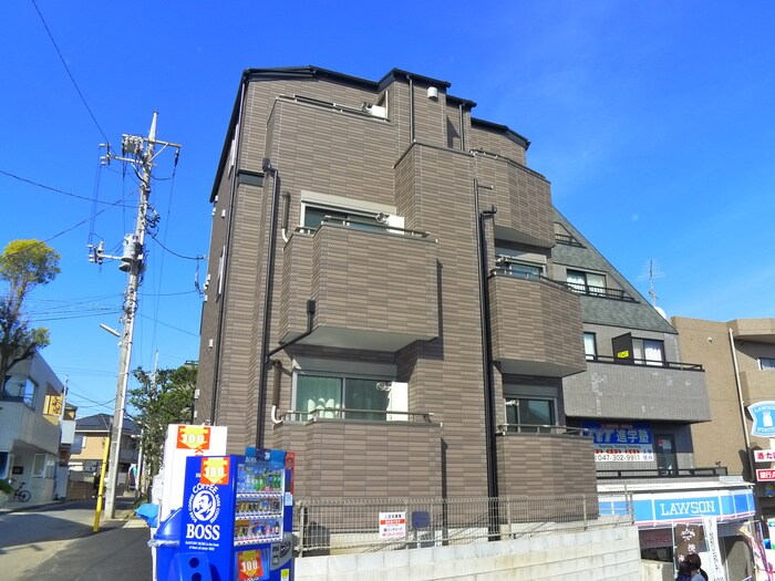 ウィン東中山の物件外観写真