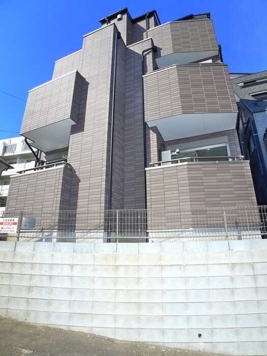 ウィン東中山の物件外観写真