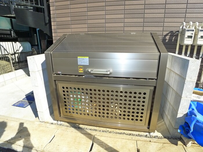 ウィン東中山の物件外観写真