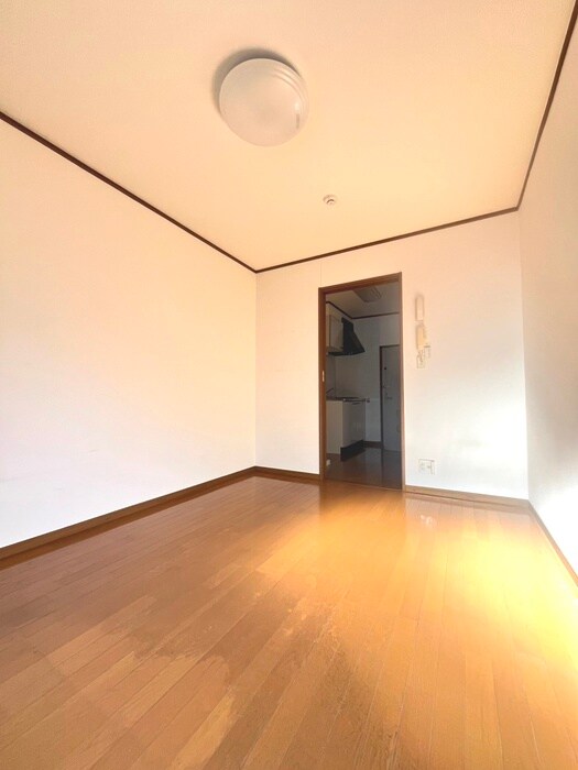 小崎アパ－ト５号棟の物件内観写真