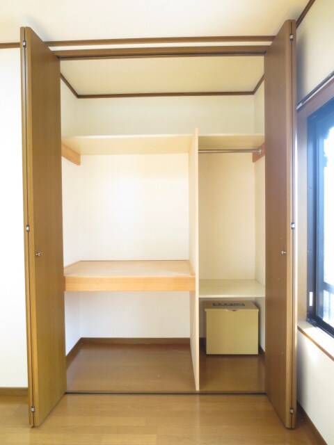 小崎アパ－ト５号棟の物件内観写真