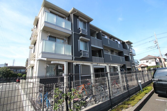 クレシェンテの物件外観写真