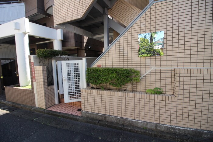 コワン・ド・カルキスの物件外観写真