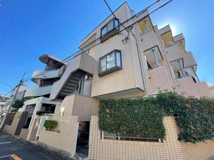 コワン・ド・カルキスの物件外観写真