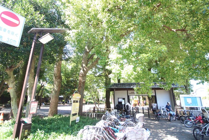 コワン・ド・カルキスの物件外観写真