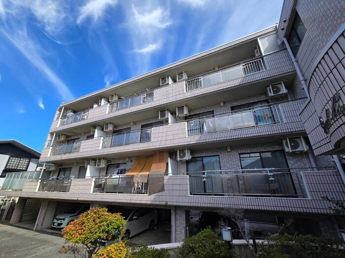 ロイヤルマリ－ンハイムの物件外観写真