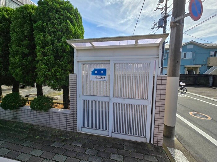 ロイヤルマリ－ンハイムの物件外観写真