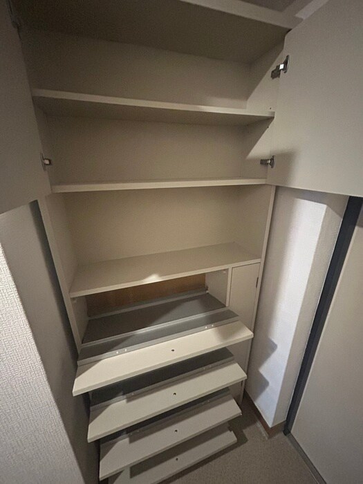 ロイヤルマリ－ンハイムの物件内観写真