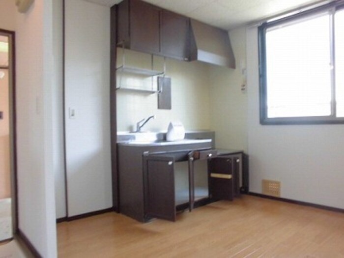 アーバン中山の物件内観写真