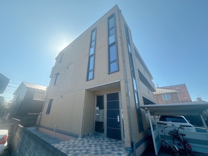 リヴェ－ル石田の物件外観写真