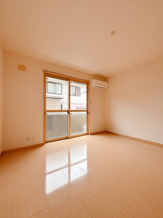 リヴェ－ル石田の物件内観写真