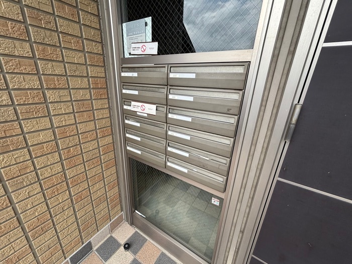 リヴェ－ル石田の物件外観写真