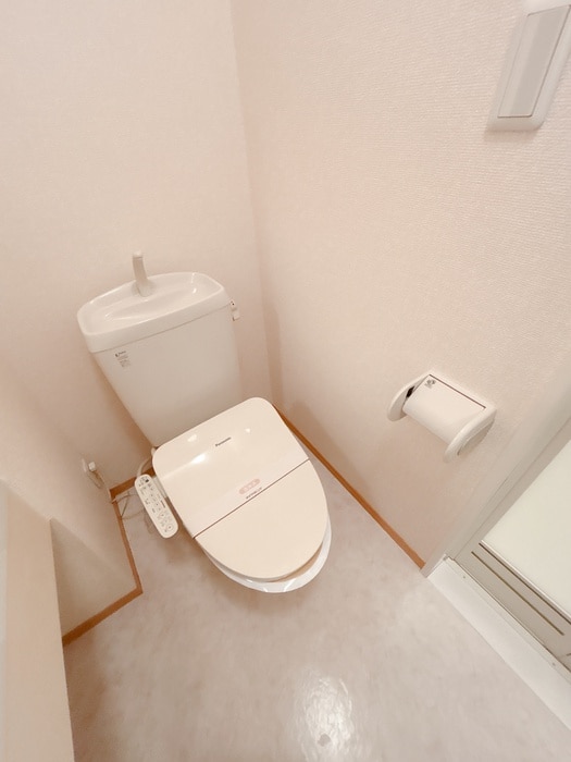 リヴェ－ル石田の物件内観写真