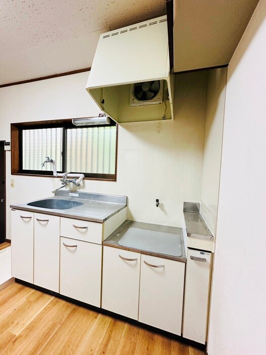 コーポサングリーンの物件内観写真