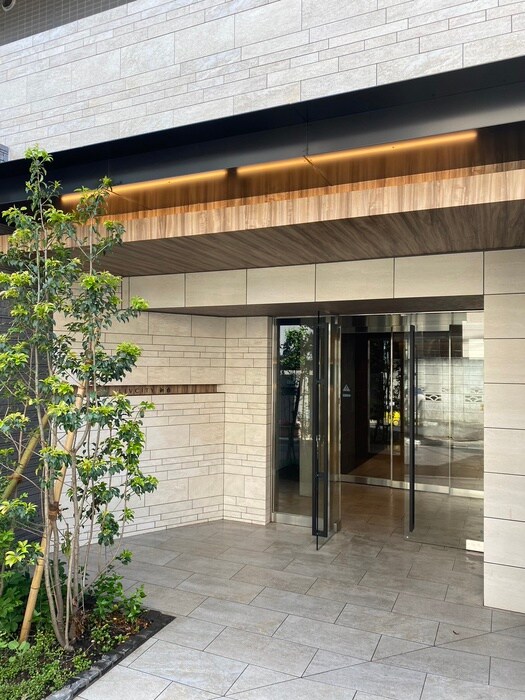 ﾘｳﾞｼﾃｨ初台の物件外観写真