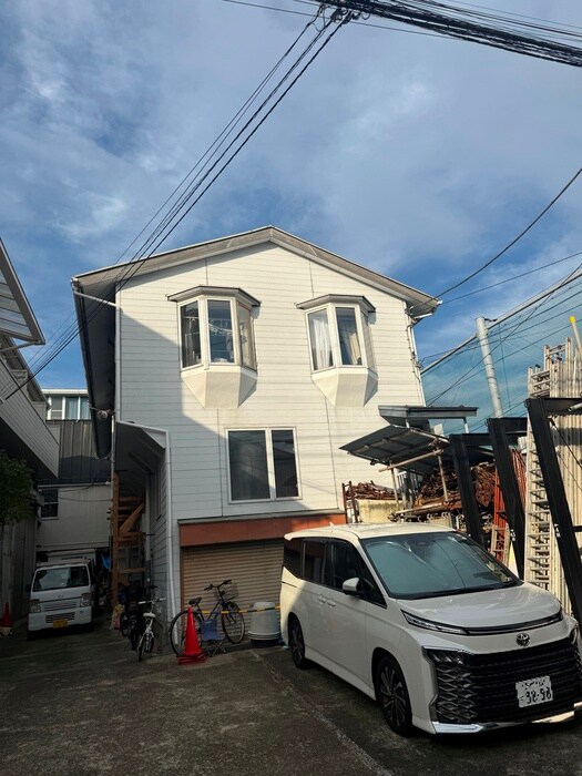 ウィング塩山の物件外観写真