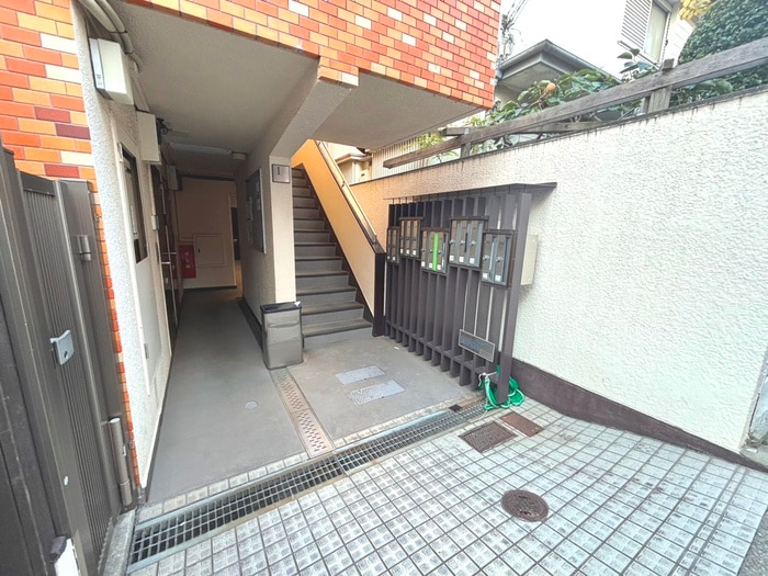 ステューディオ松原の物件外観写真