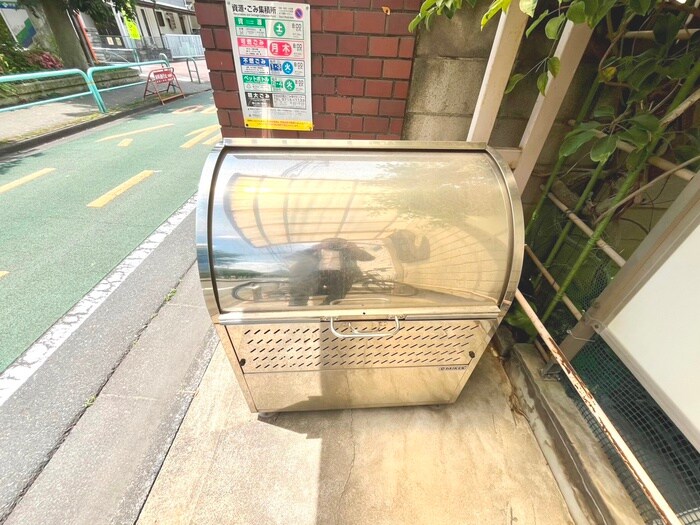 メゾンホ－プの物件外観写真