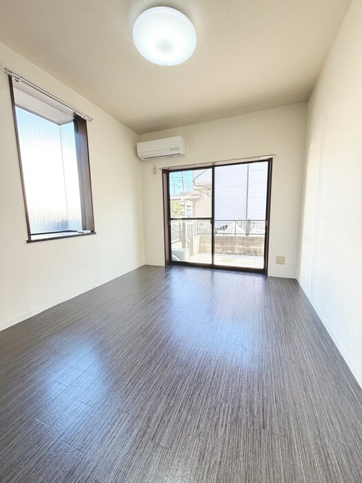 メビウスメルズの物件内観写真