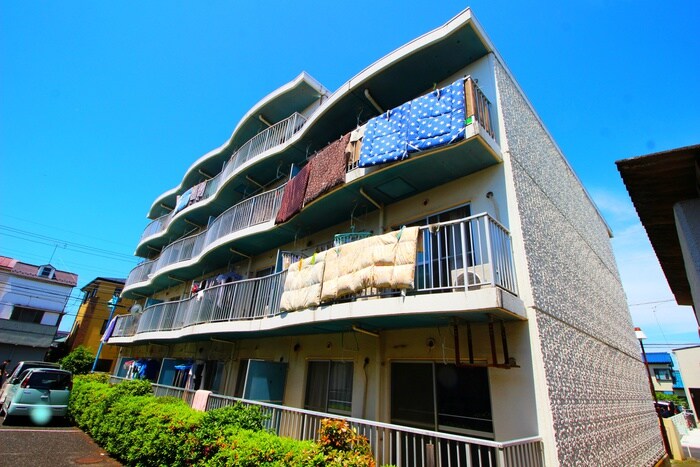 ベルメゾン稲荷町の物件外観写真