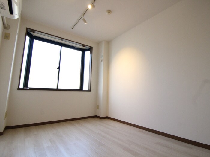 エスト高円寺の物件内観写真