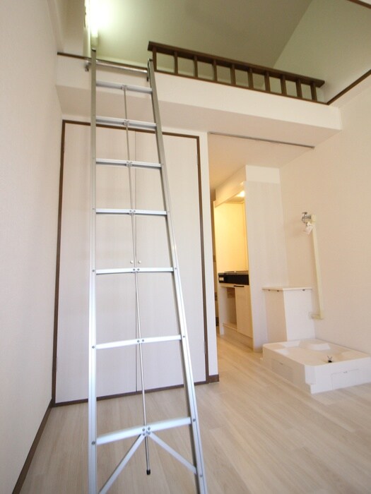 エスト高円寺の物件内観写真