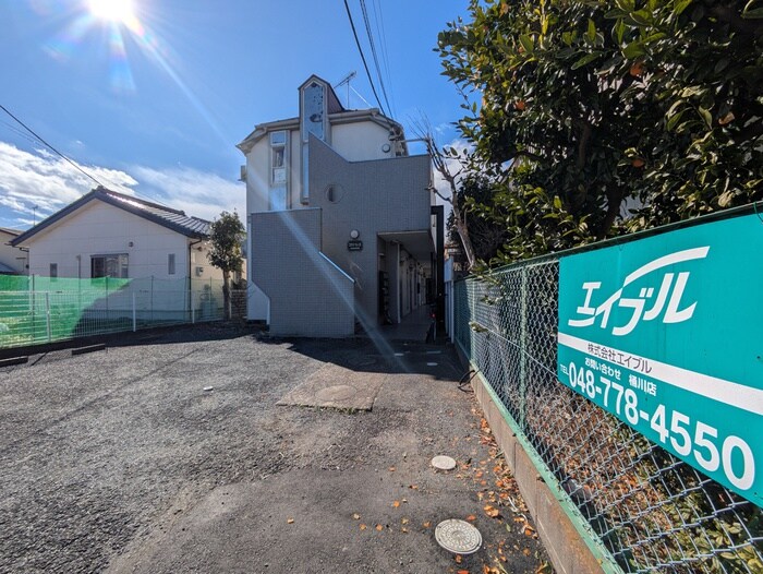 フジパレス鴻巣壱番館の物件外観写真