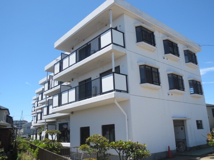 ロイヤルプラザ湘南の物件外観写真