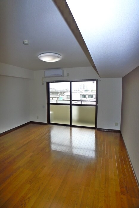 グランフィールド行徳の物件内観写真