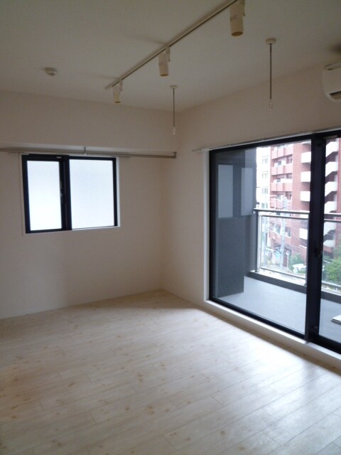 レジディア市谷薬王寺の物件内観写真