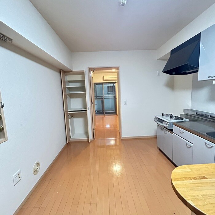 アリエスヨコハマの物件内観写真