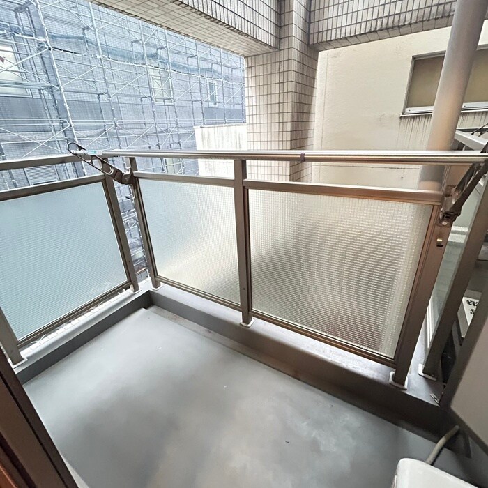 アリエスヨコハマの物件内観写真