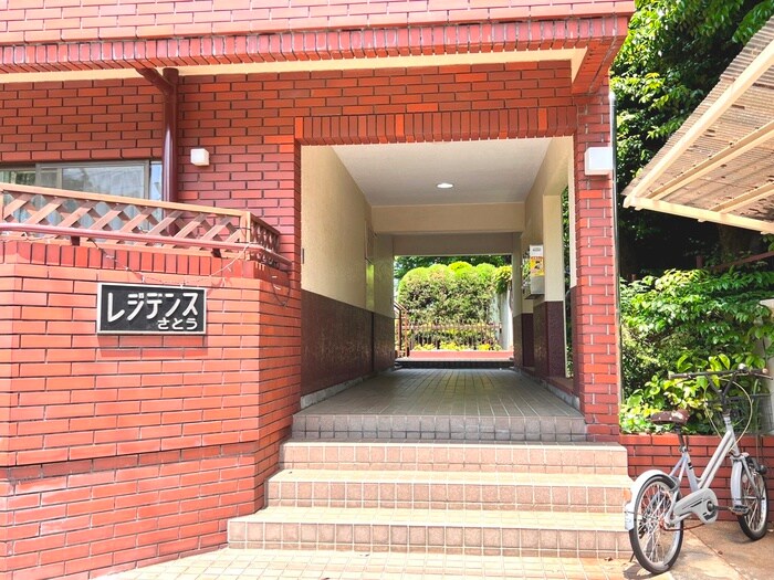 レジデンスさとうの物件外観写真