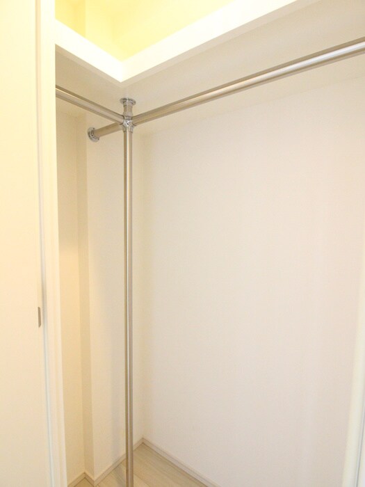 コンフォリア東新宿の物件内観写真