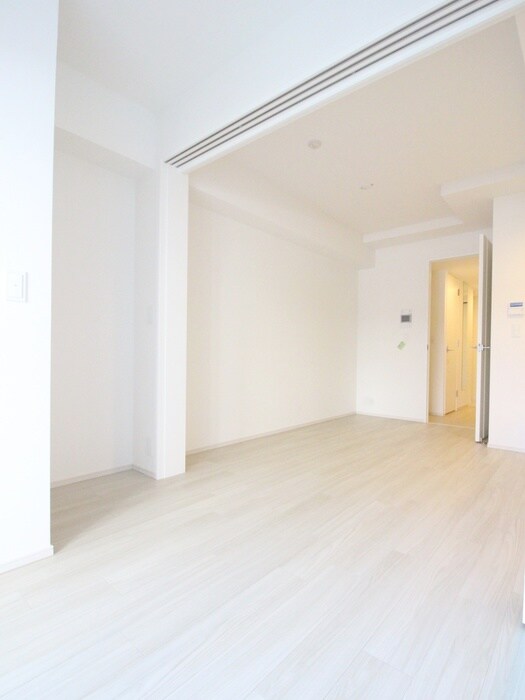 コンフォリア東新宿の物件内観写真