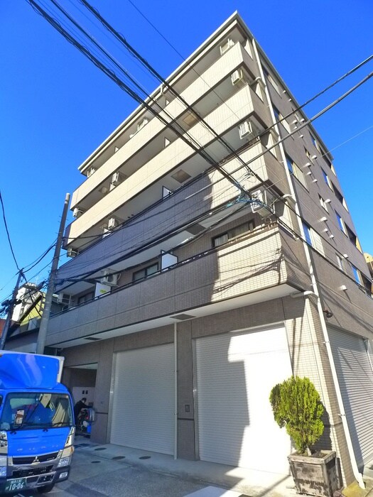 ロイヤルヒルズの物件外観写真