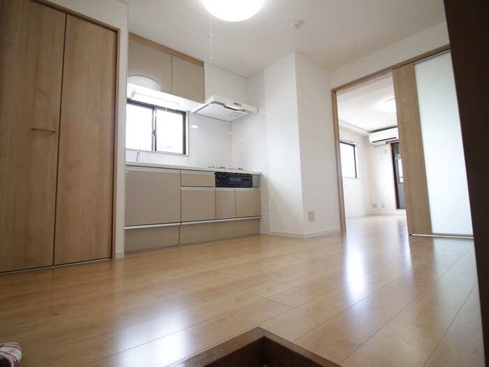 ロイヤルヒルズの物件内観写真