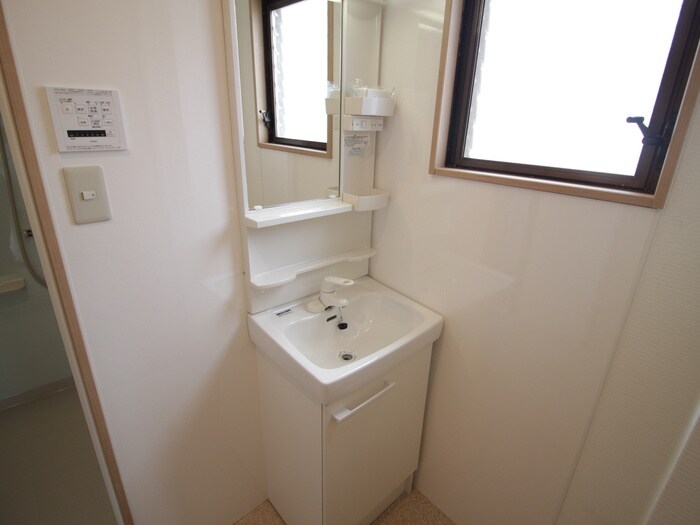 ロイヤルヒルズの物件内観写真