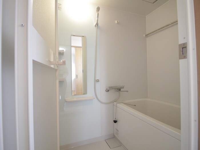 ロイヤルヒルズの物件内観写真