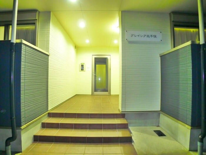 グレイシア北千住の物件外観写真