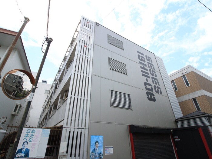 セシーズイシイ8の物件外観写真