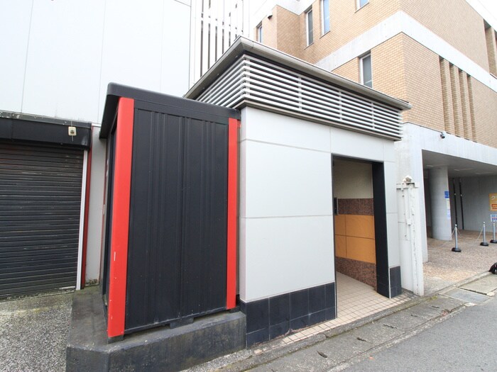 セシーズイシイ8の物件外観写真