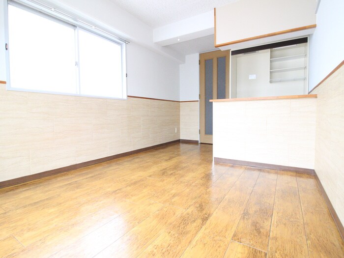 セシーズイシイ8の物件内観写真