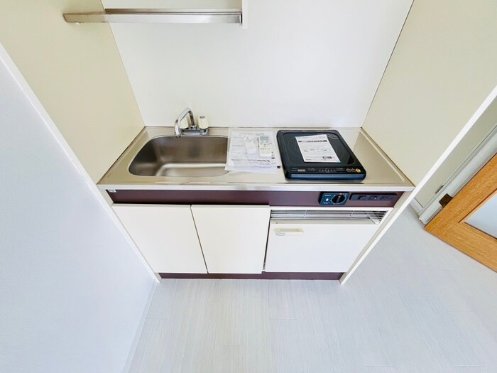 セシーズイシイ8の物件内観写真