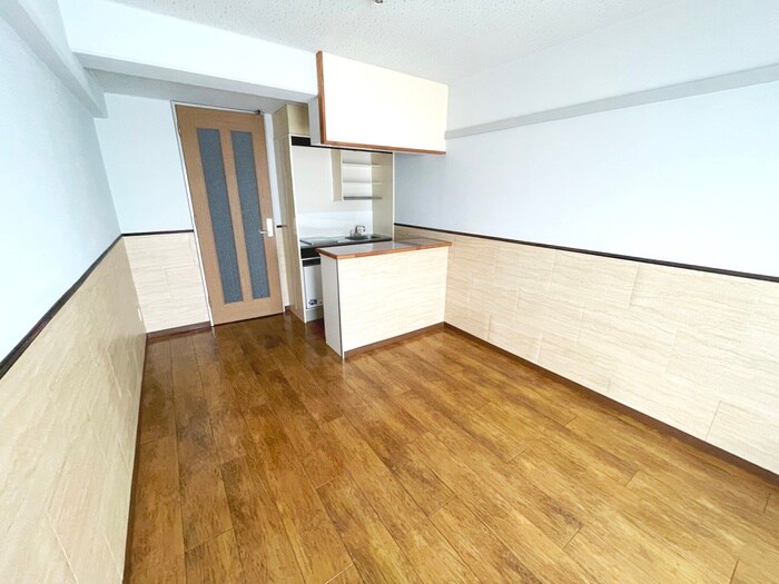 セシーズイシイ8の物件内観写真