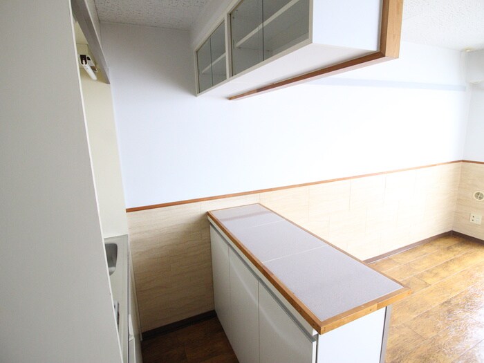 セシーズイシイ8の物件内観写真