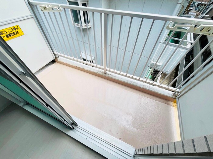 セシーズイシイ8の物件内観写真